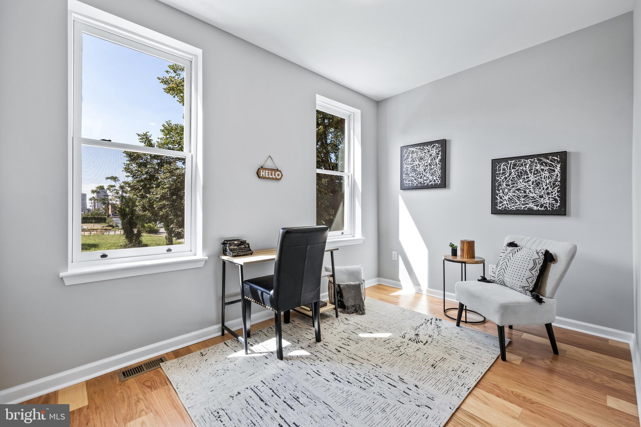 JOHNSTON SQUARE - Residential