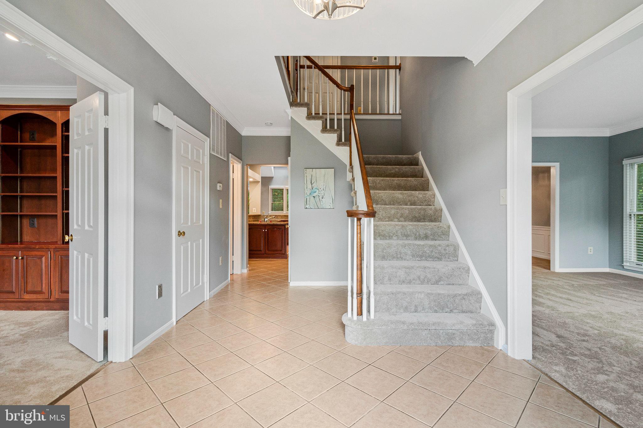 8975 HOME GUARD DRIVE
