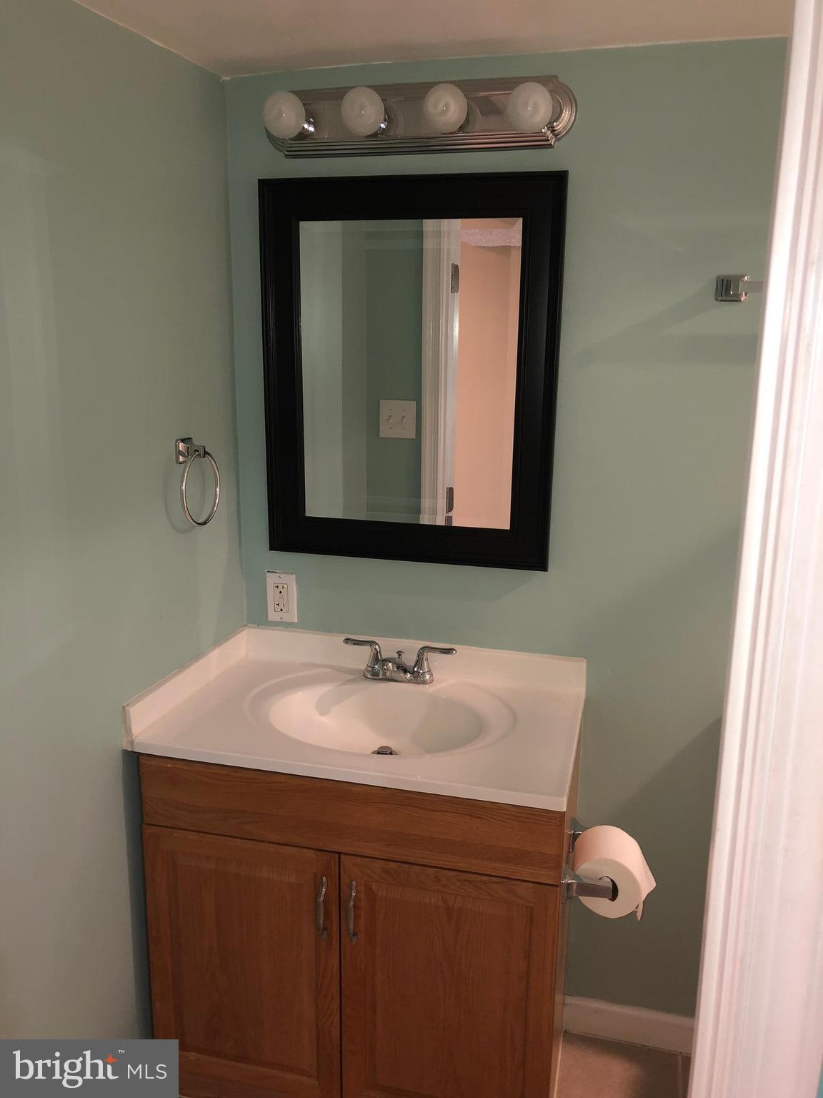 CARROLL CREST - Residential Lease