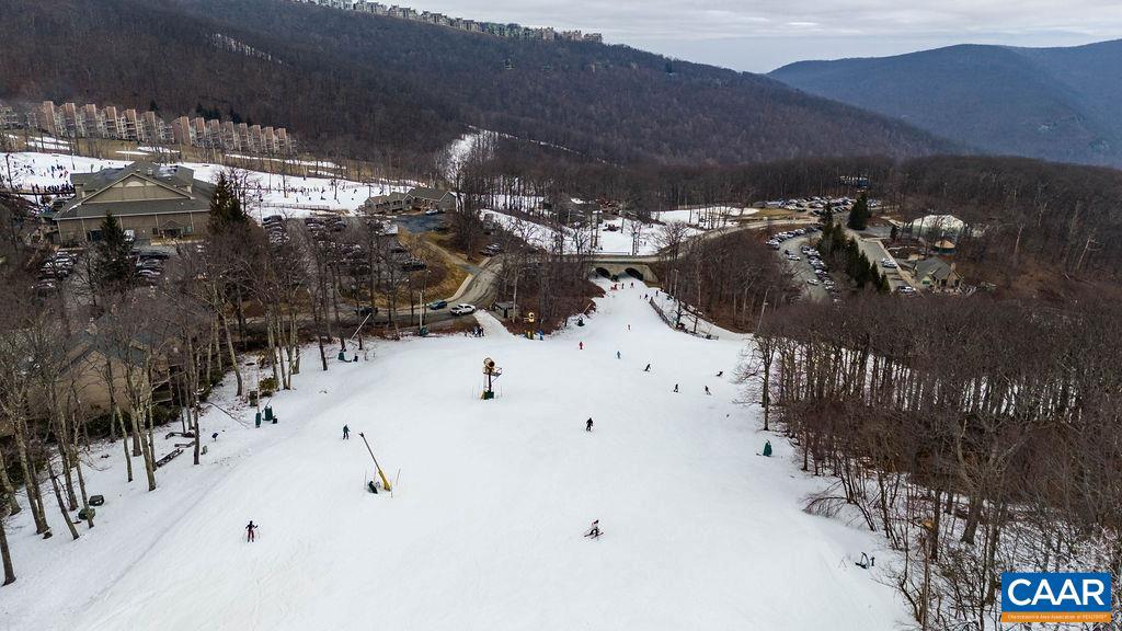 WINTERGREEN RESORT - Residential