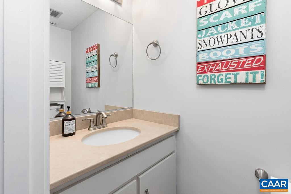 WINTERGREEN RESORT - Residential