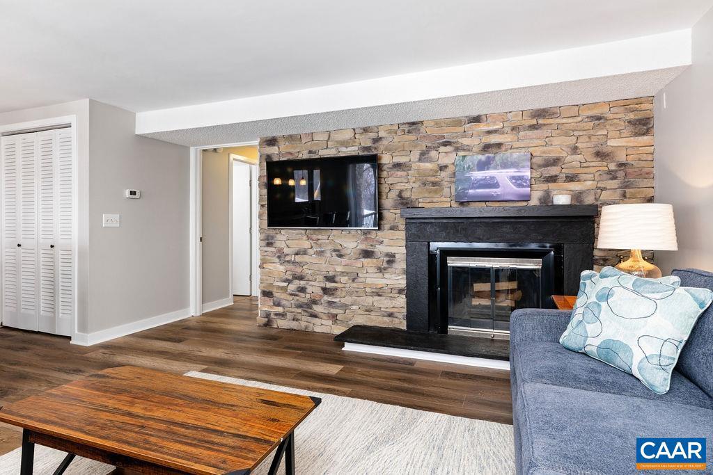 WINTERGREEN RESORT - Residential