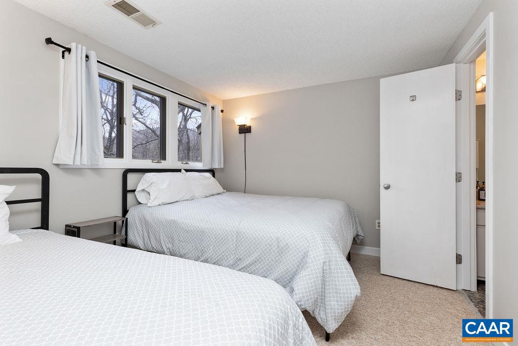 WINTERGREEN RESORT - Residential