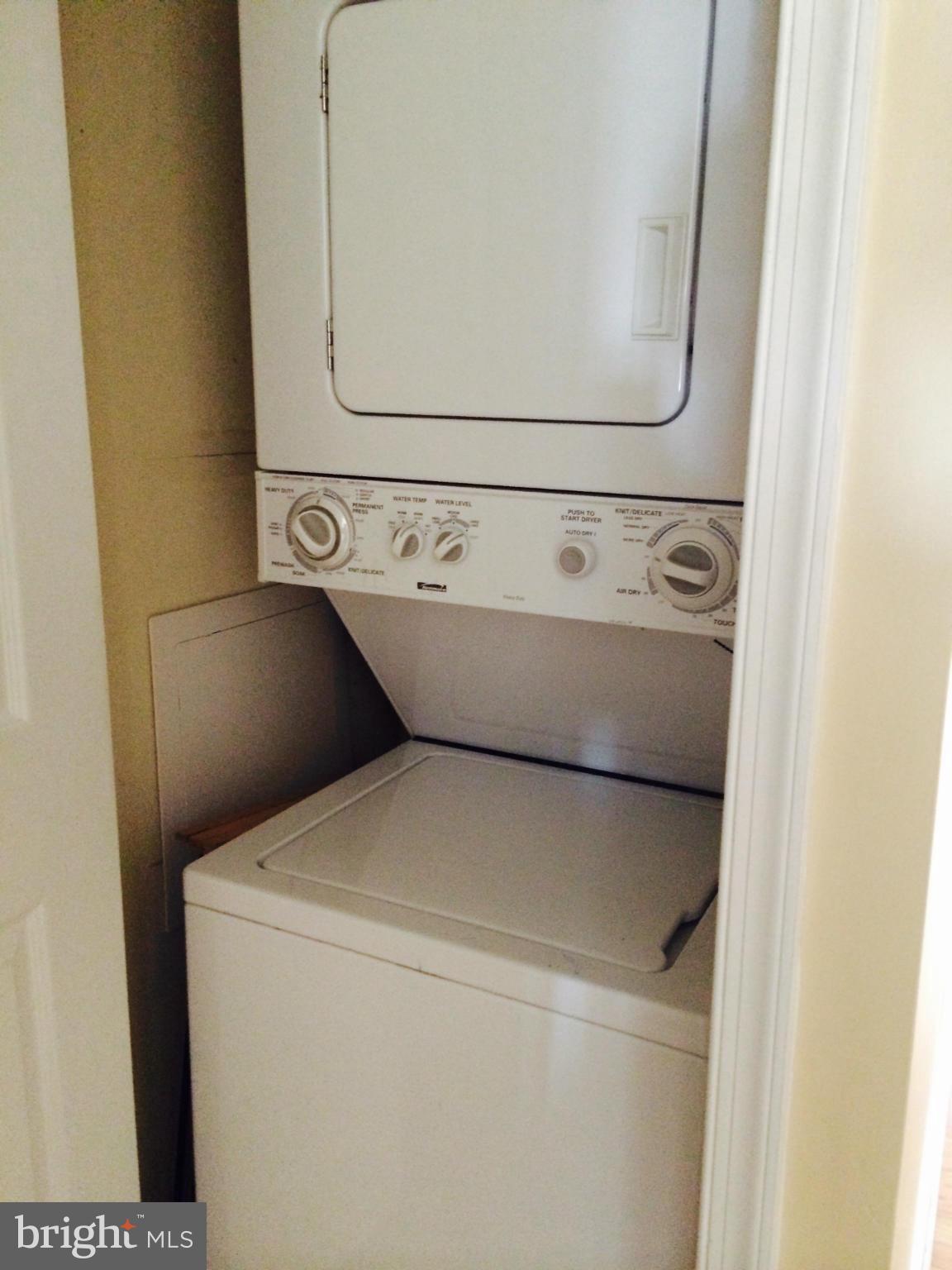 TIERS OF MANCHESTER LAKES - Residential Lease