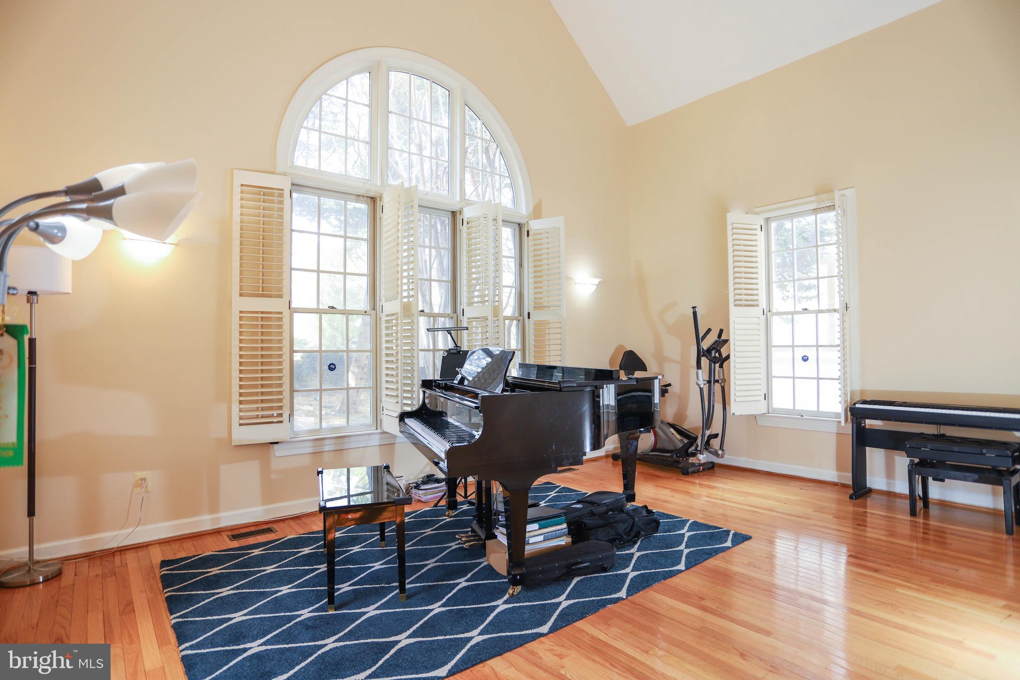 INVERNESS FOREST - Residential