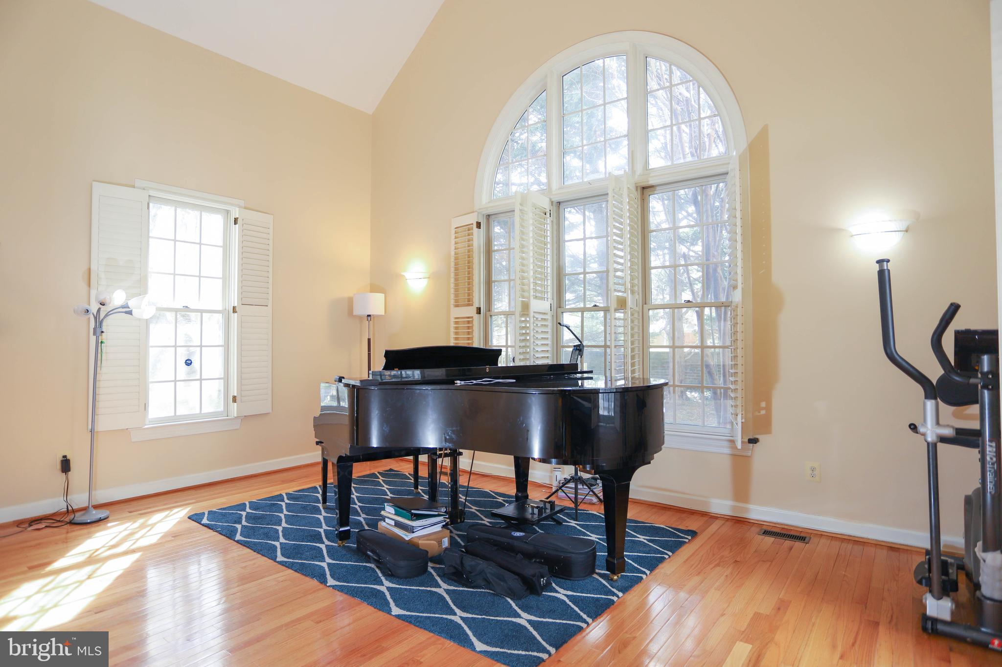 INVERNESS FOREST - Residential