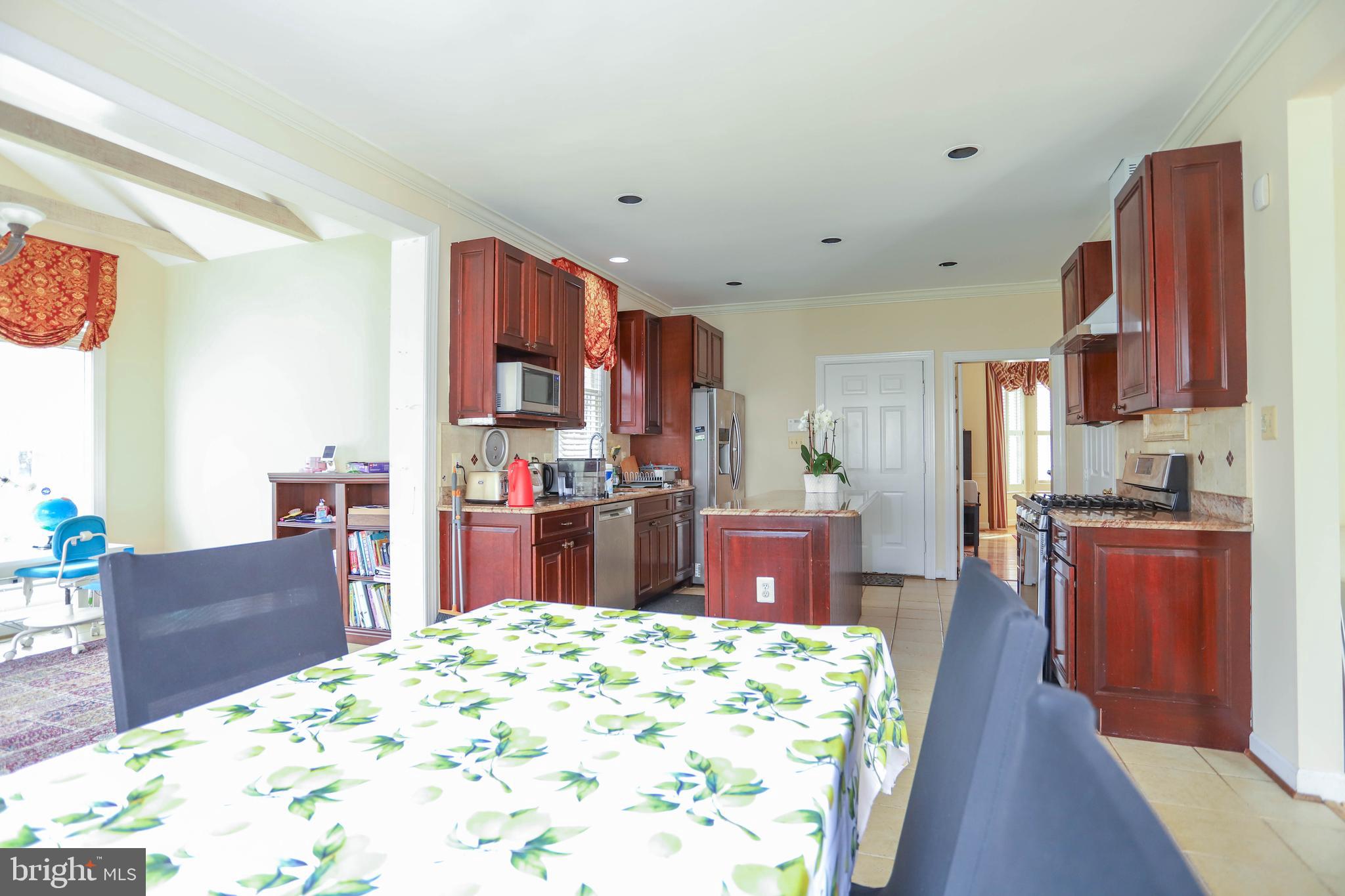 INVERNESS FOREST - Residential