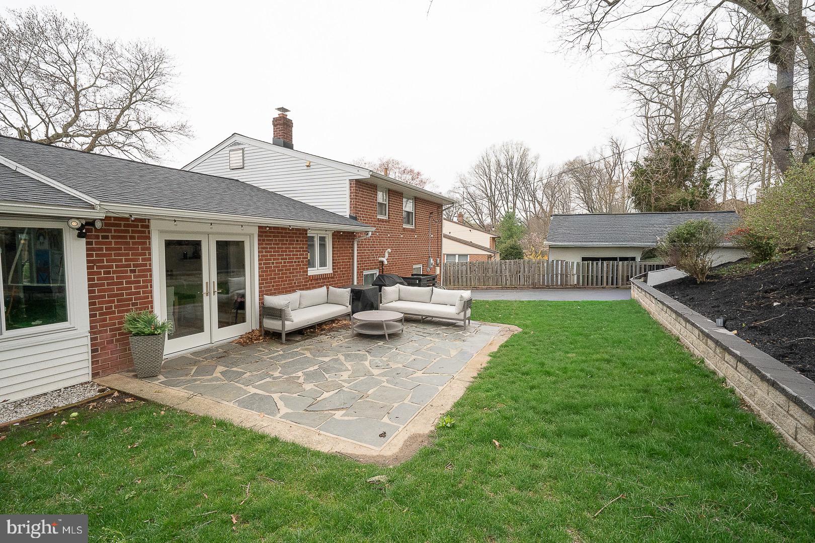 ROSE TREE WOODS - Residential