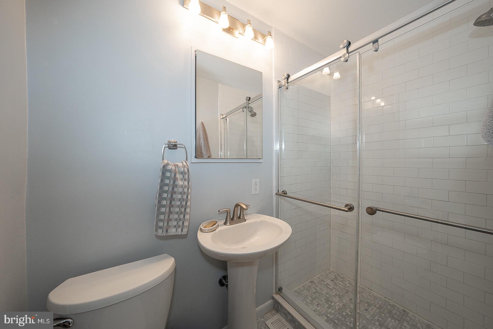 ROSE TREE WOODS - Residential