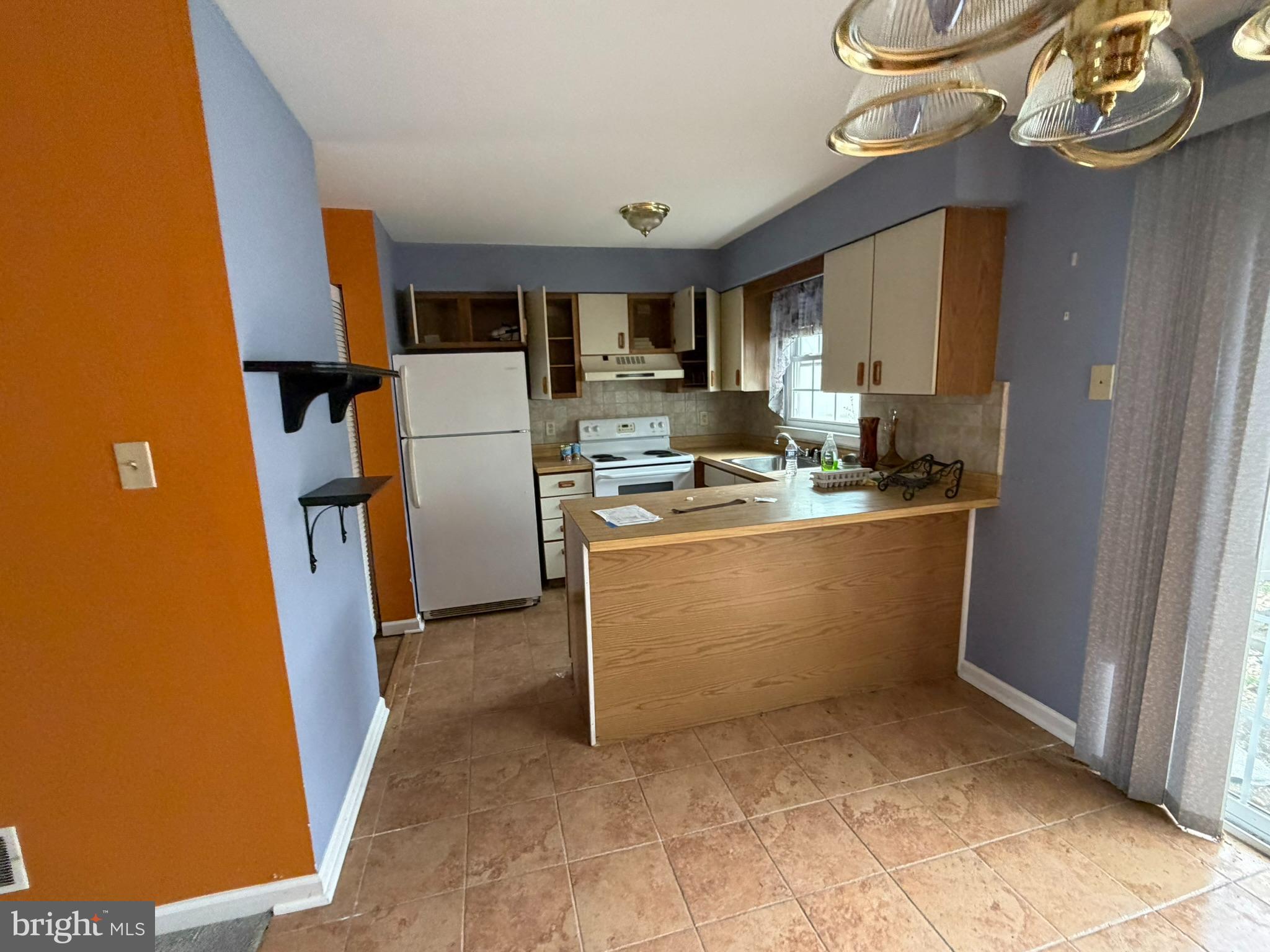 CENTENNIAL VILLAGE - Residential