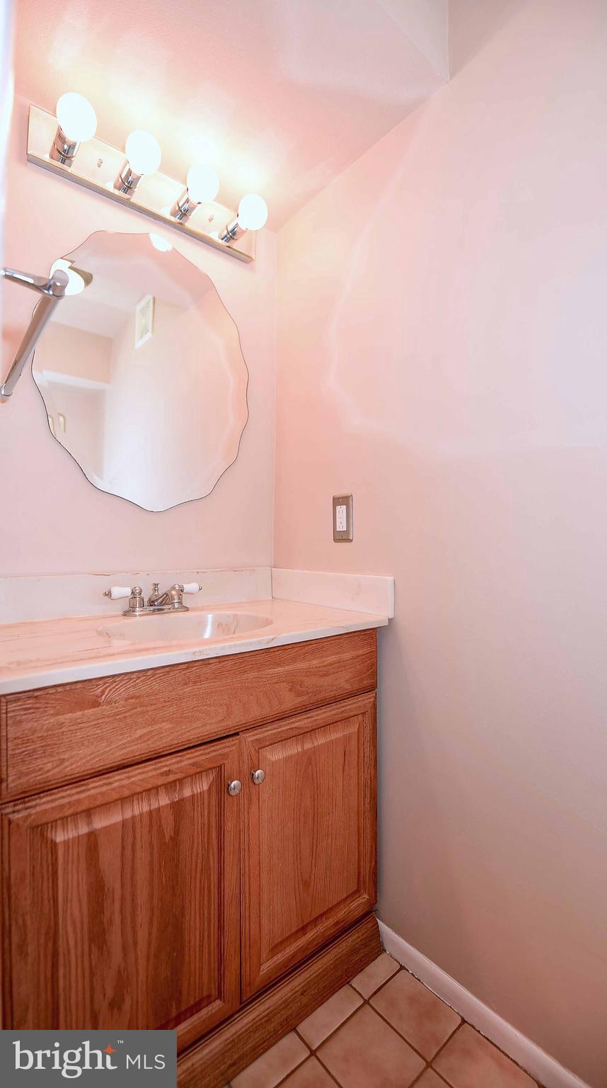 CHIPPENDALE - Residential