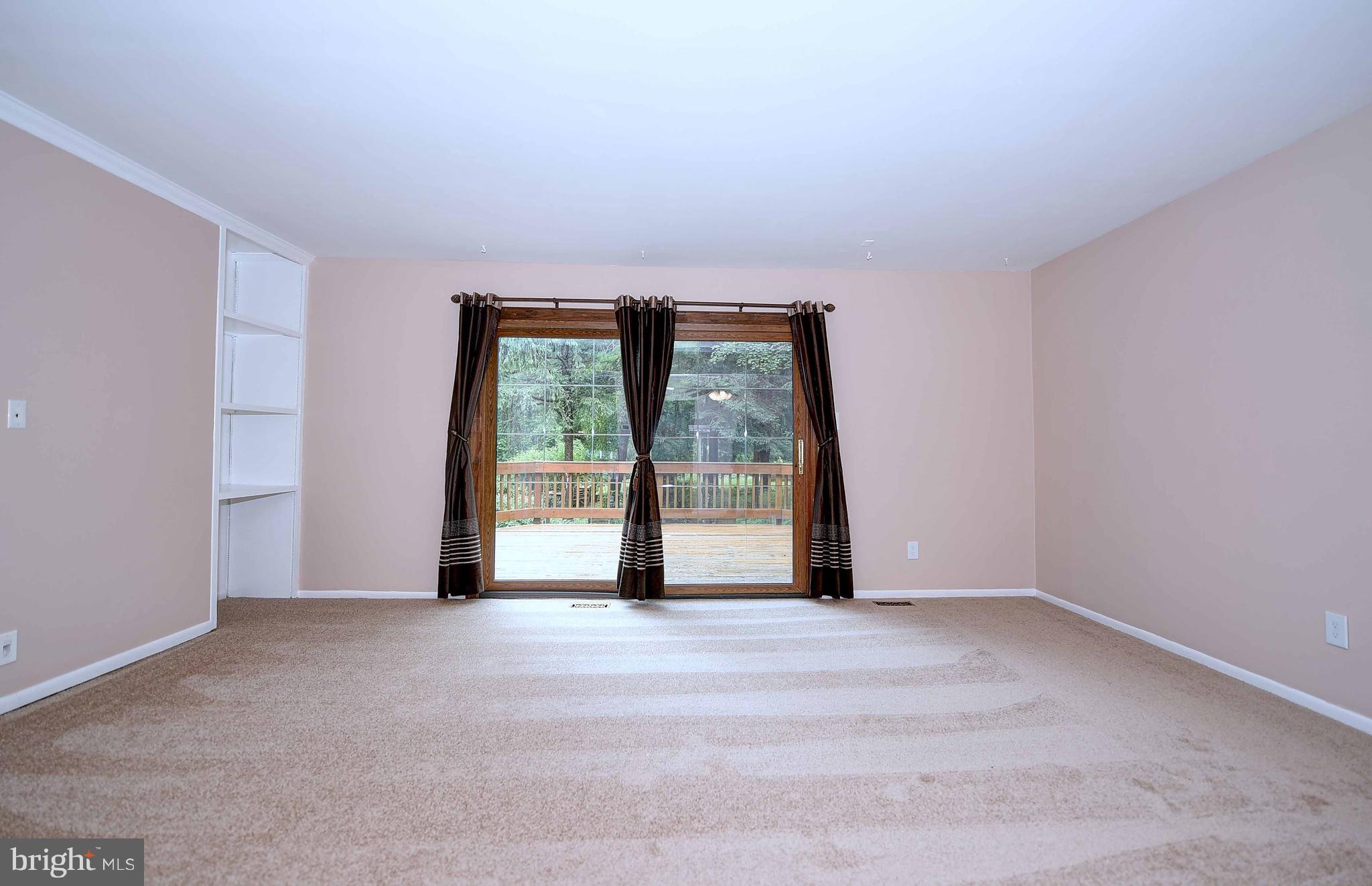 CHIPPENDALE - Residential