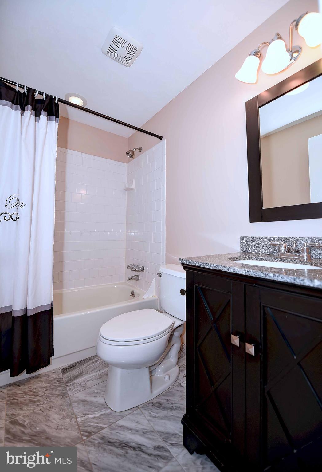 CHIPPENDALE - Residential