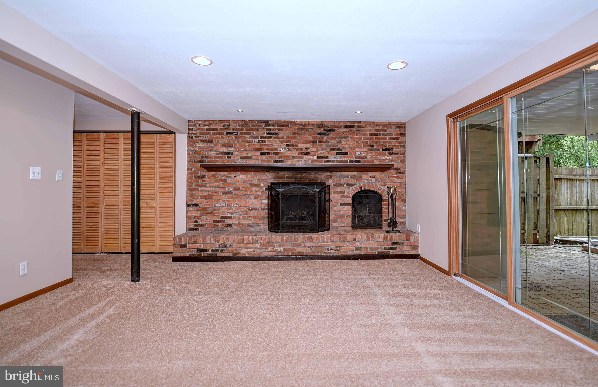 CHIPPENDALE - Residential