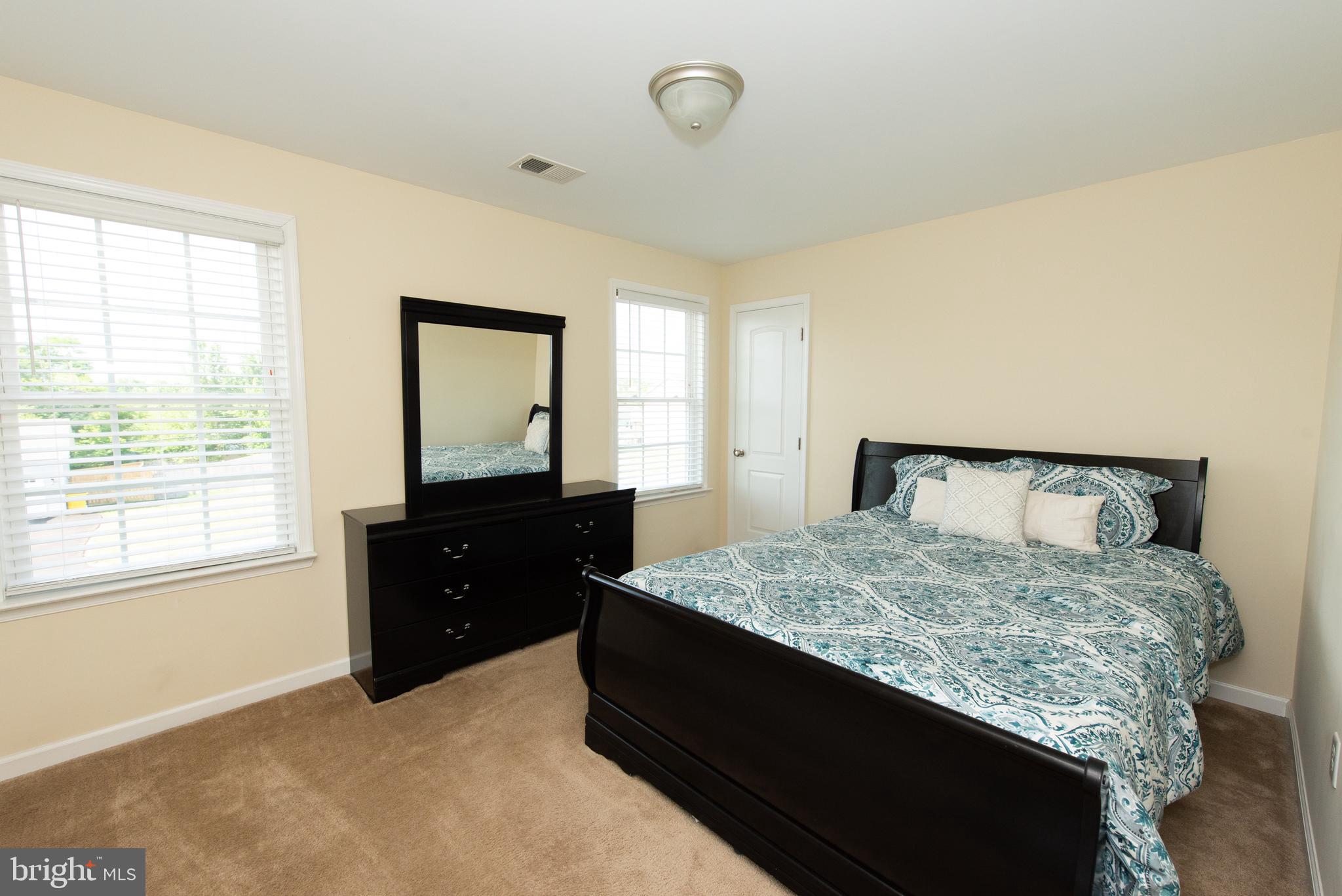 ELIZABETH STATION - Residential