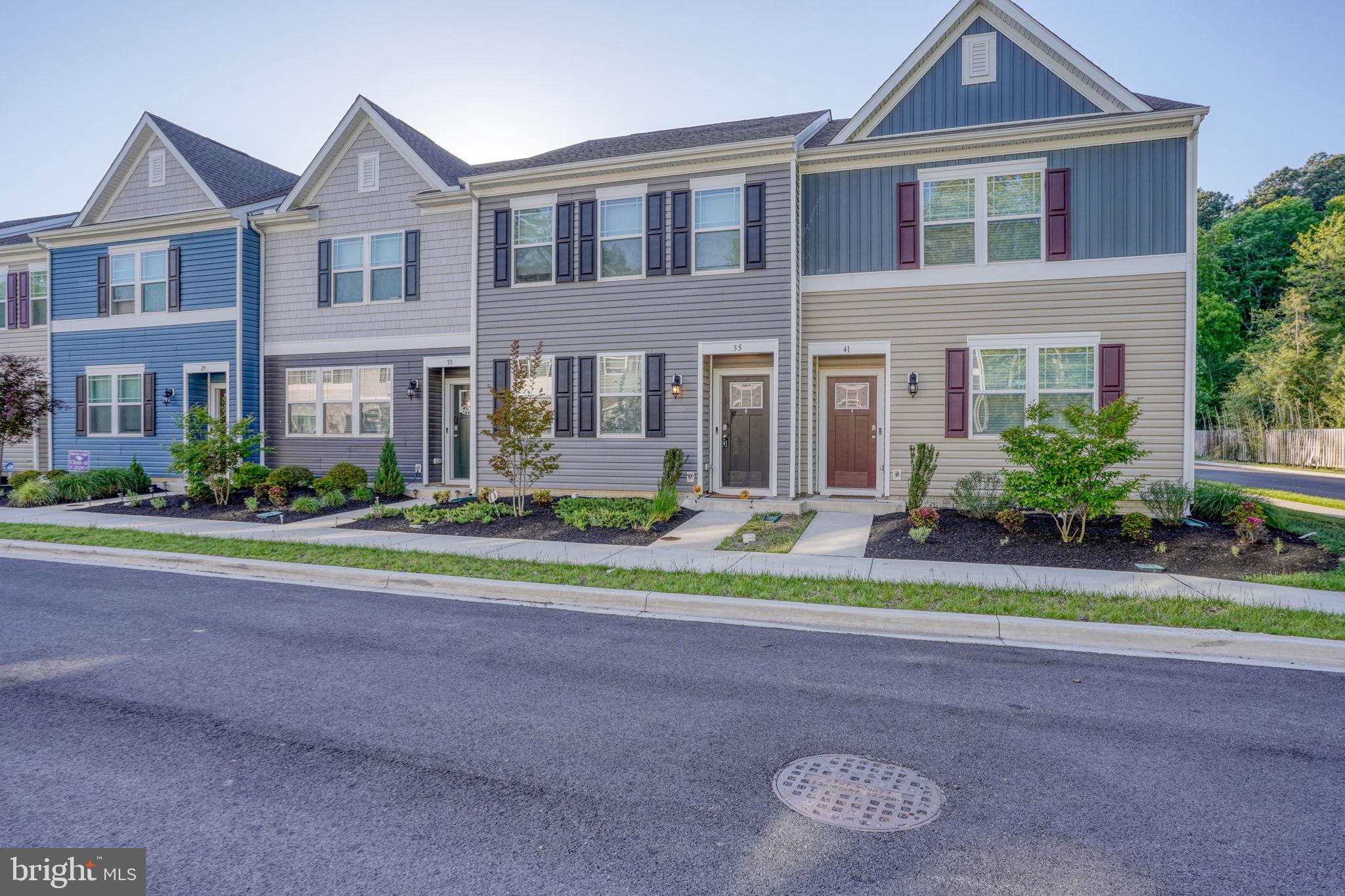 35 CROWBERRY DRIVE
