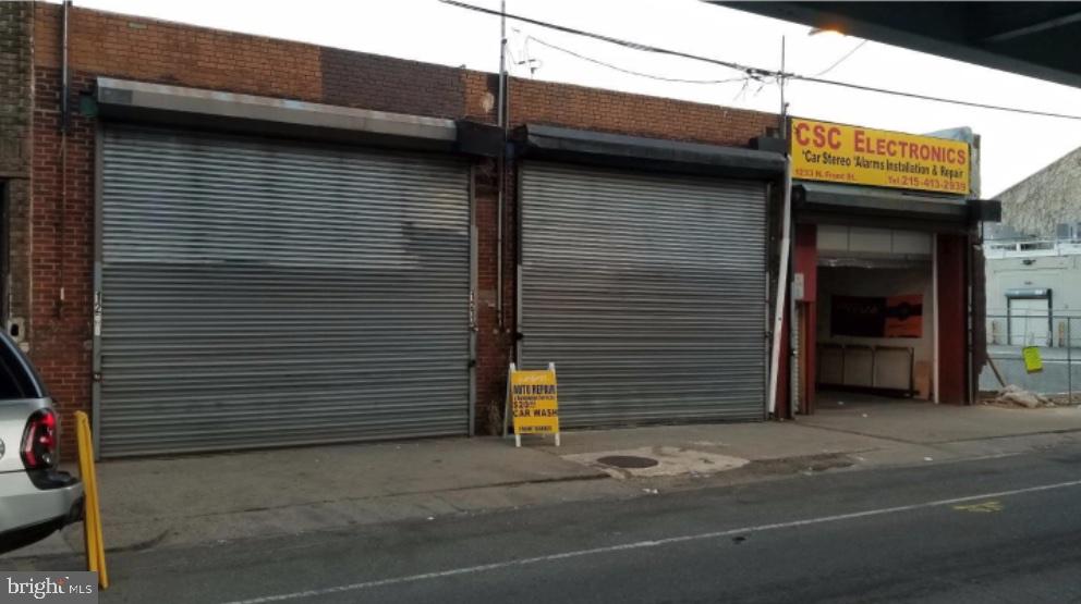 Amazing development opportunity in the heart of Fishtown!!! This will be provided SHOVEL READY to any potential buyer. Currently approved for 14 units with one commercial and 5 car parking! The Fishtown neighborhood is becoming one of the hottest zip codes in Philly - music venues, hip bars and restaurants, trendy shops, and vibrant street art make it one of the trendiest places to live!