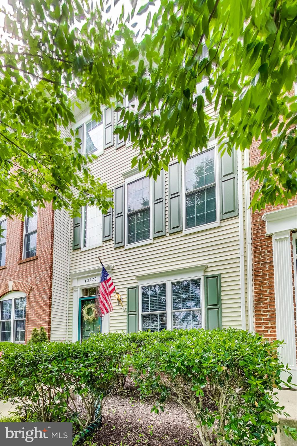 AMBERLEA AT SOUTH RIDING - Residential Lease