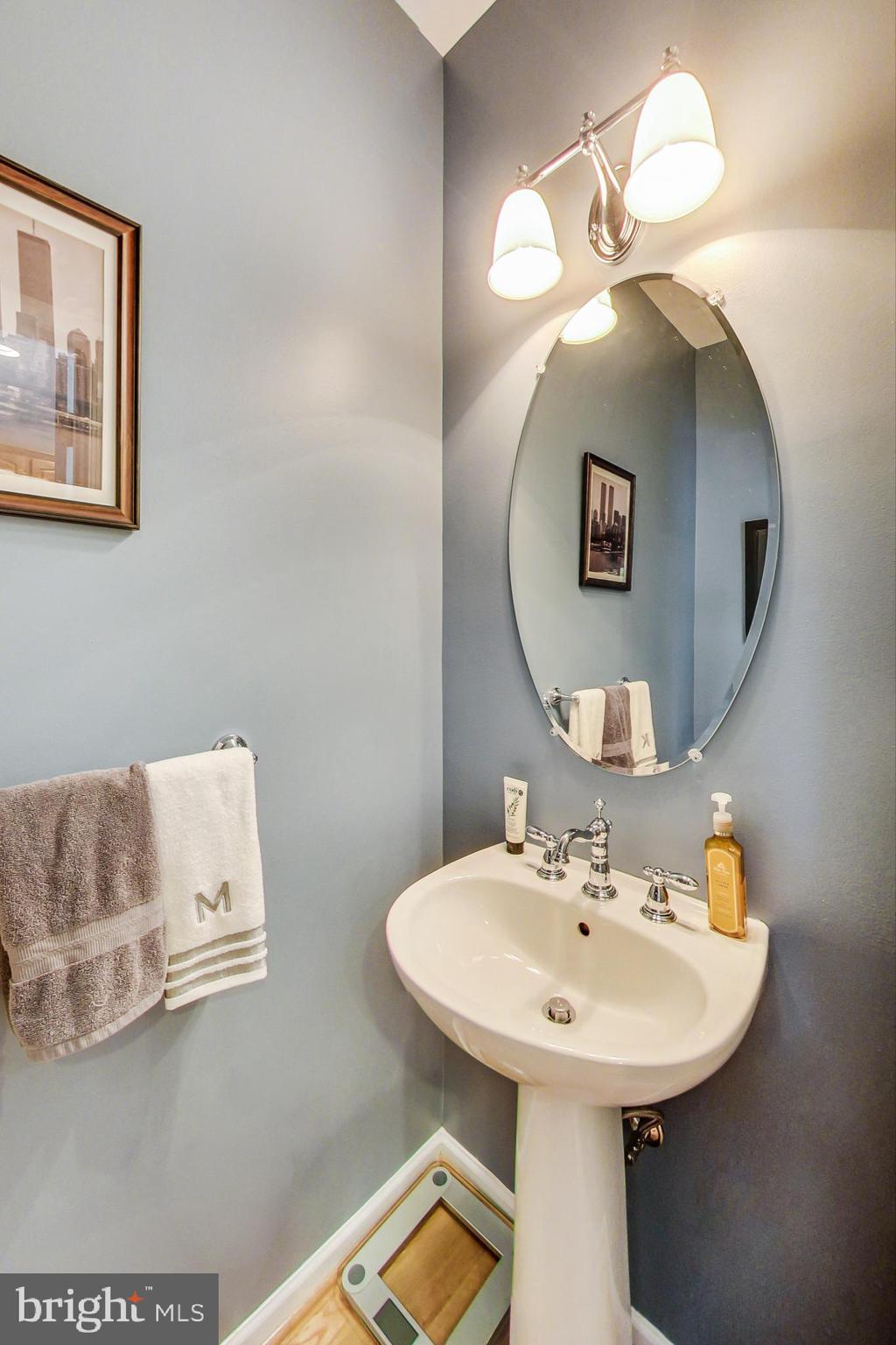 AMBERLEA AT SOUTH RIDING - Residential Lease