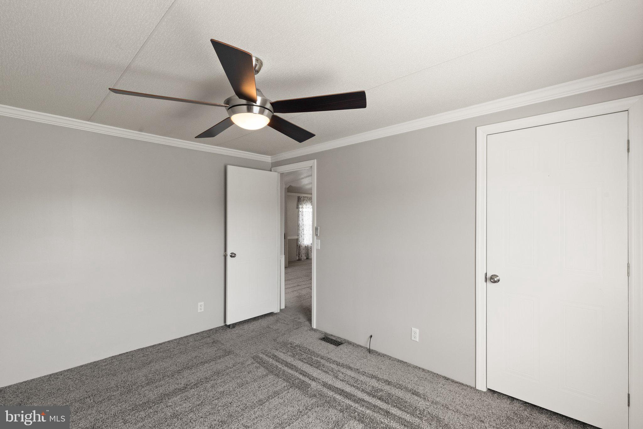 BUSH RIVER MANOR - Residential