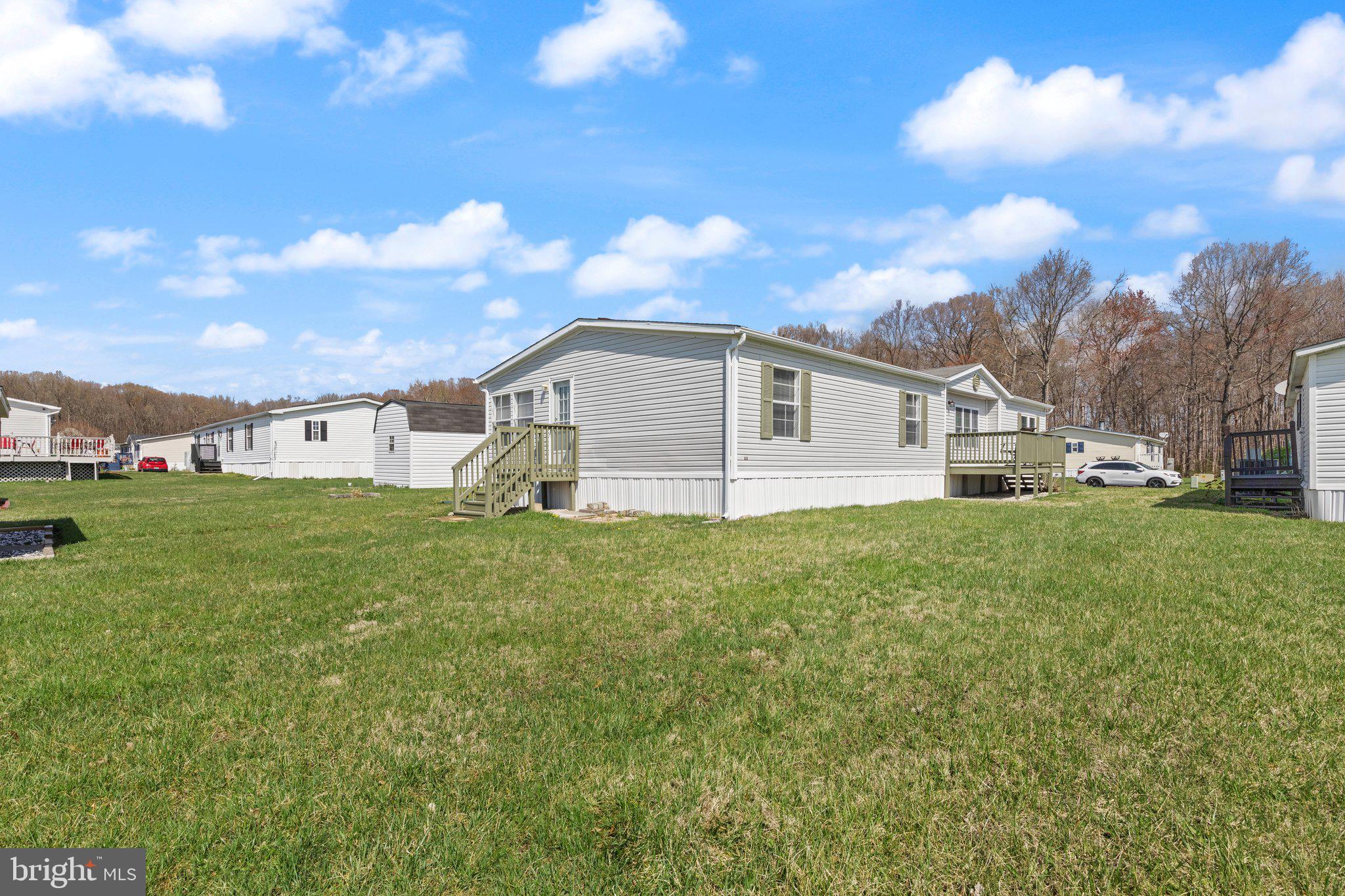 BUSH RIVER MANOR - Residential