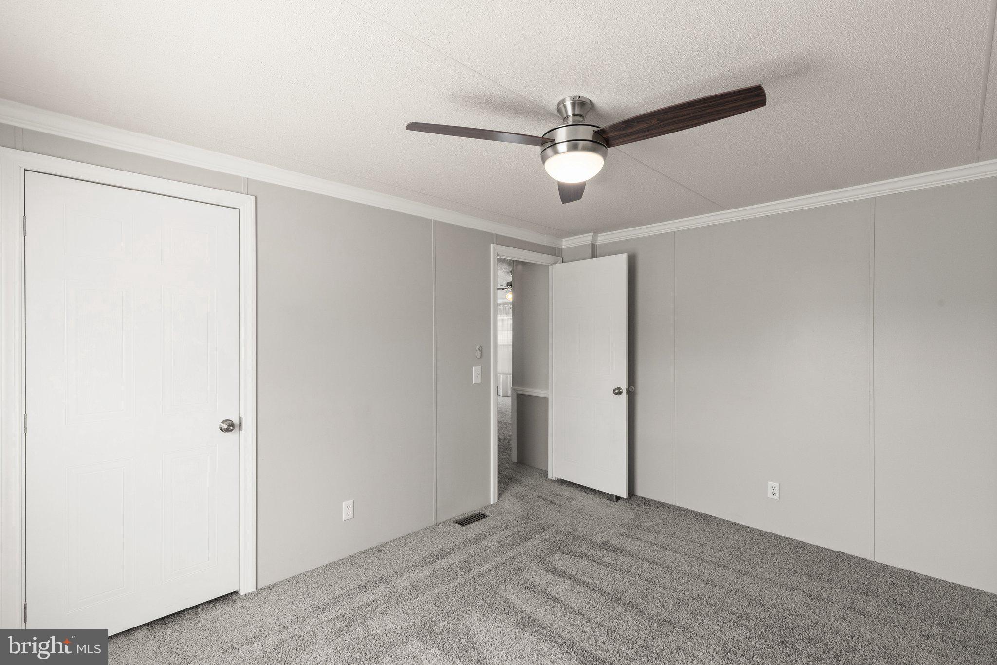 BUSH RIVER MANOR - Residential