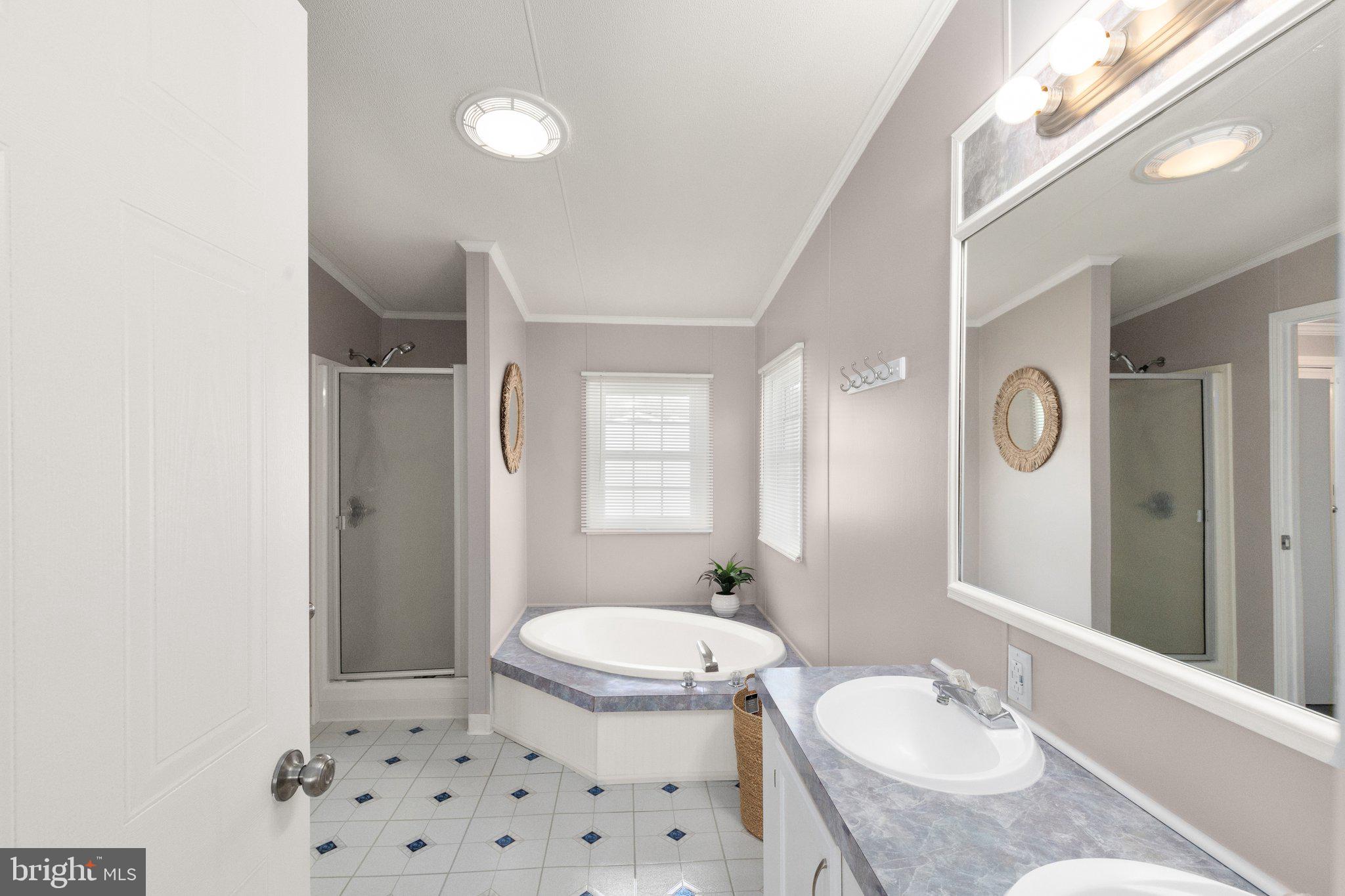 BUSH RIVER MANOR - Residential