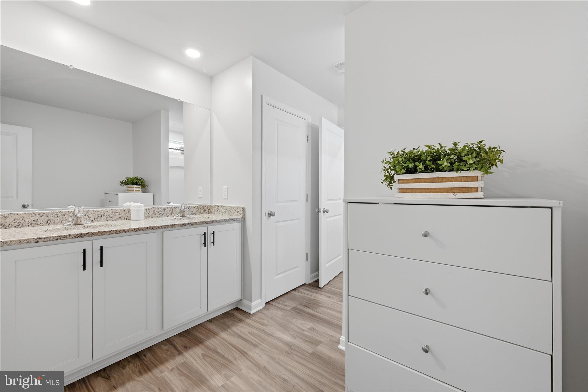 SHENANDOAH CROSSING - Residential