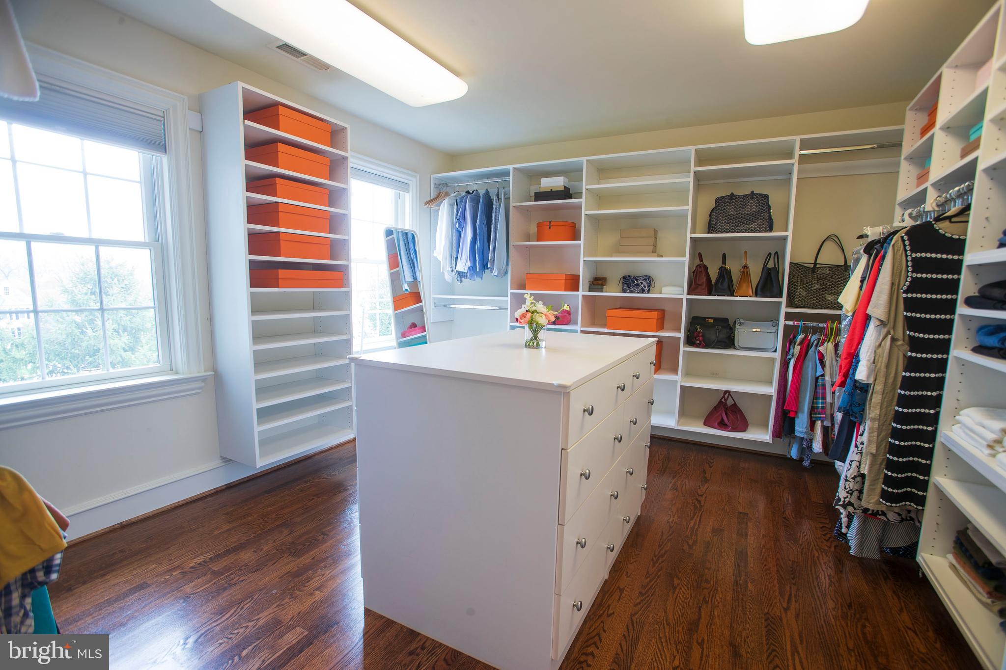 SAYBROOK - Residential