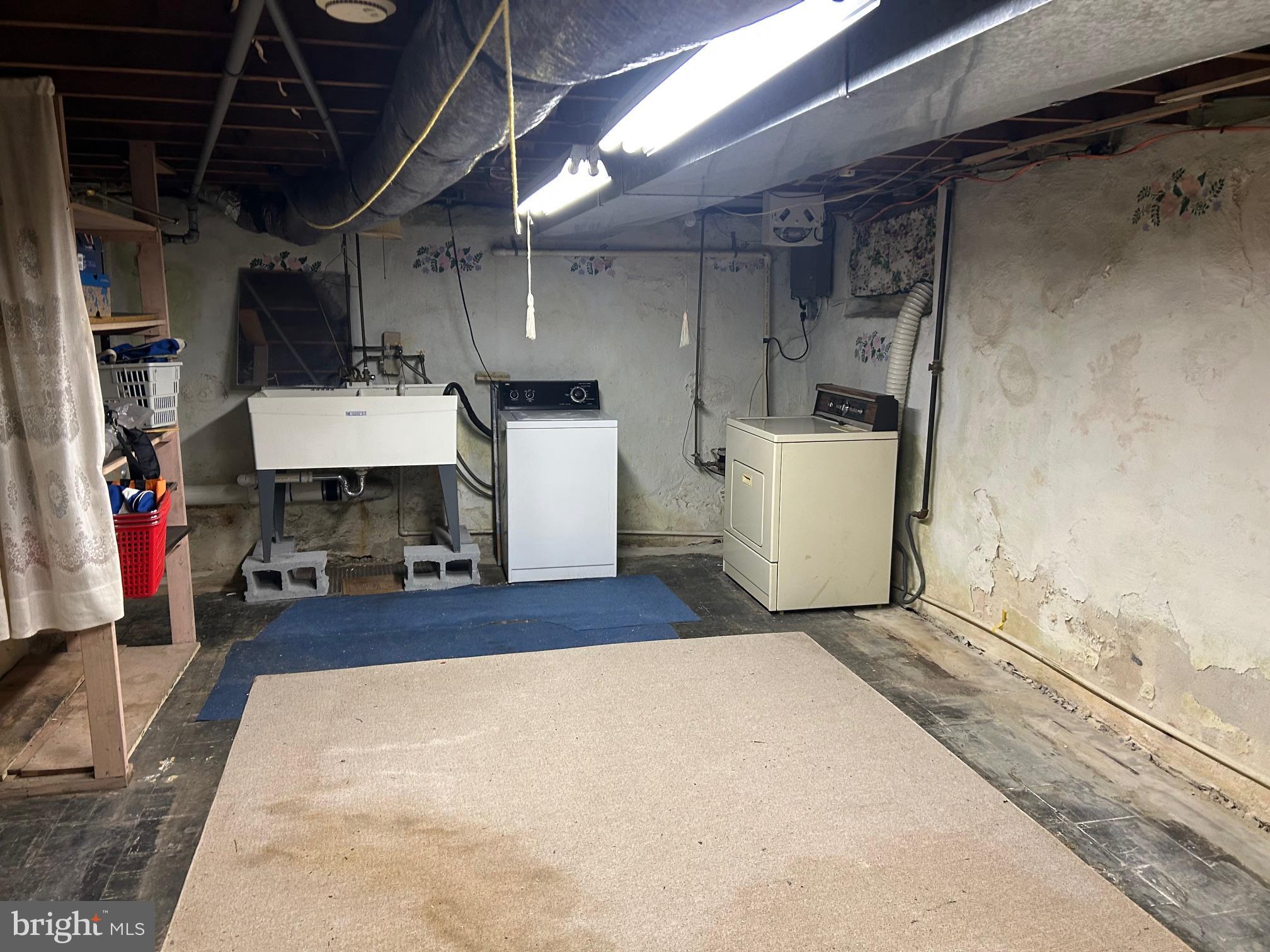 OAKMONT - Residential