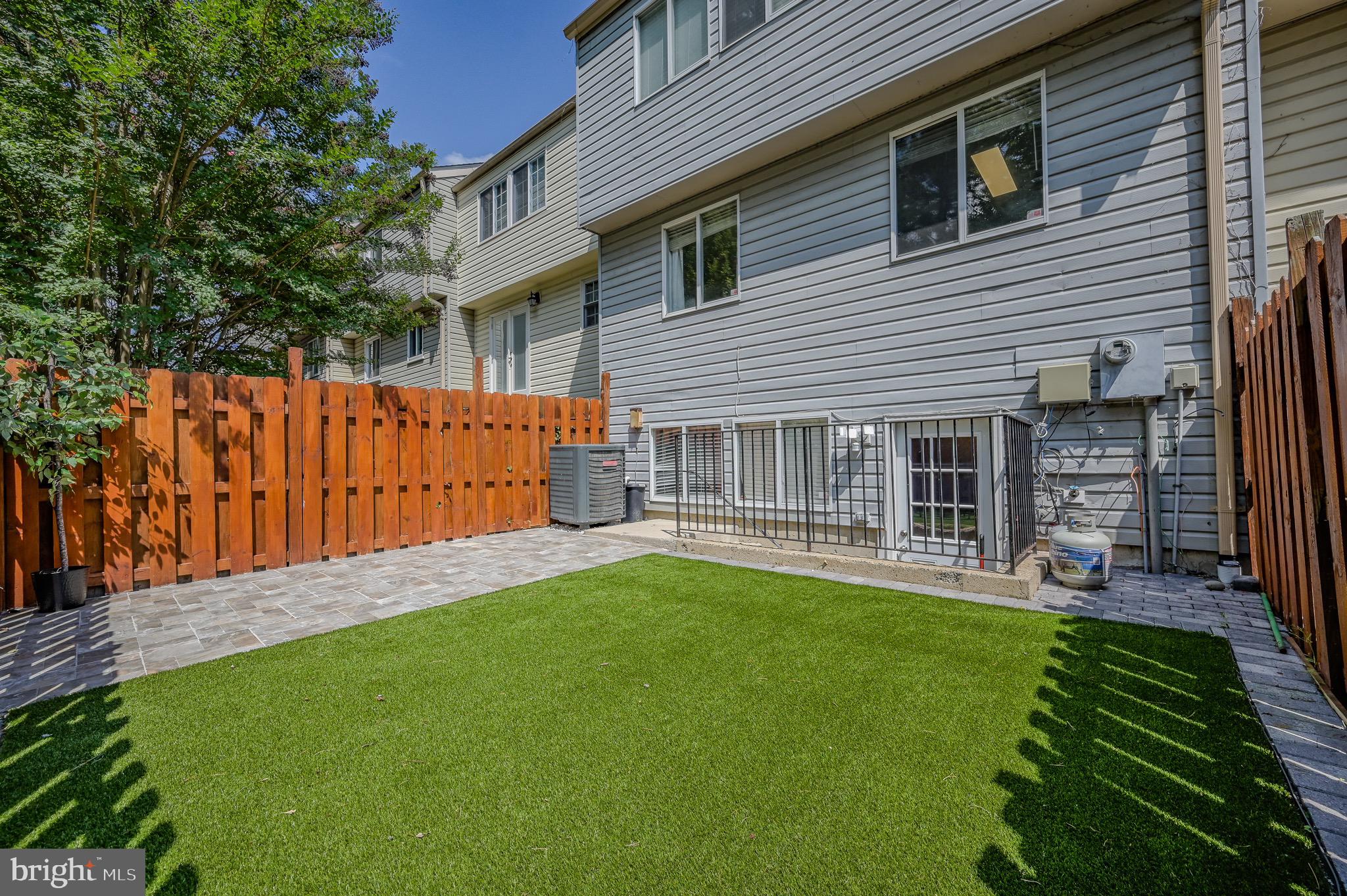 HEATHER GLEN - Residential Lease