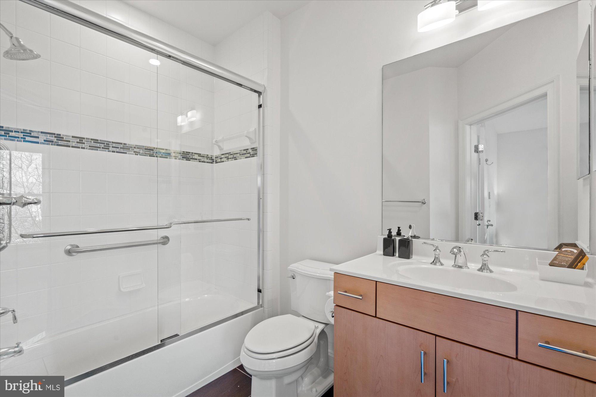 SYMPHONY PARK - Residential