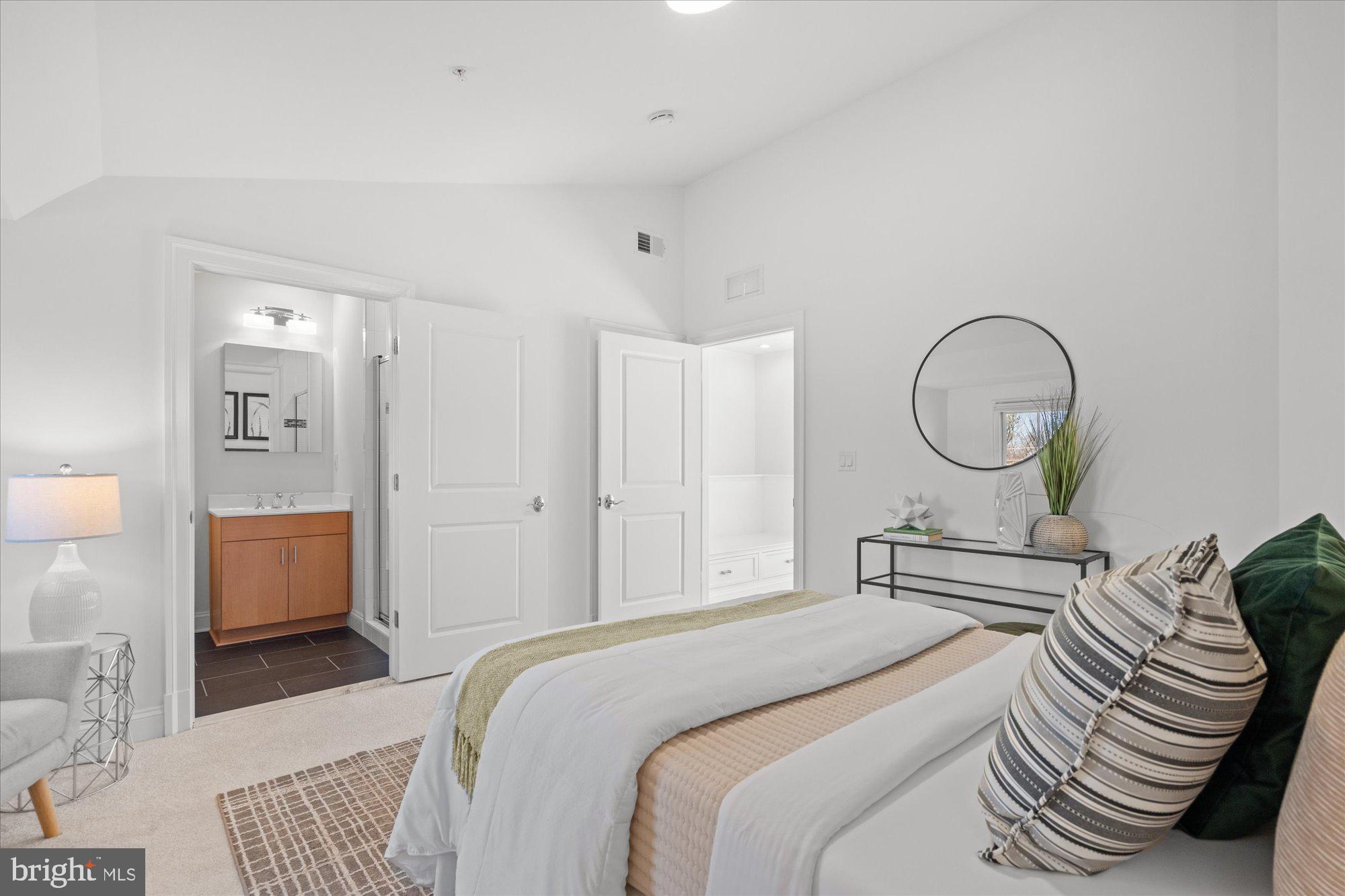 SYMPHONY PARK - Residential