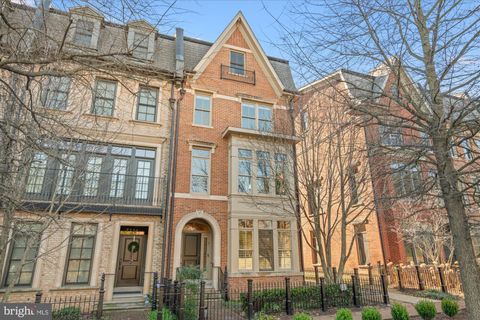 Photo of 5226 Strathmore Avenue, NORTH BETHESDA, MD 20852 (MLS # MDMC2213370)