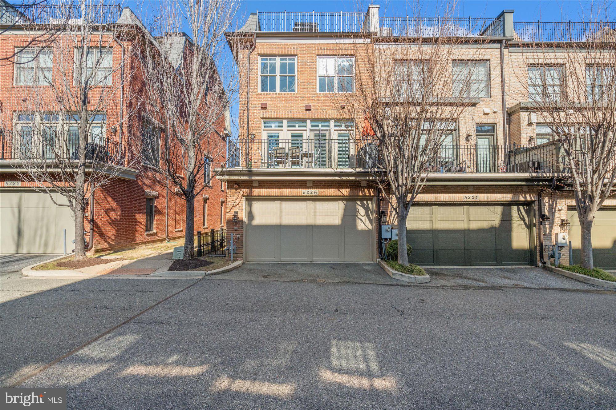 SYMPHONY PARK - Residential