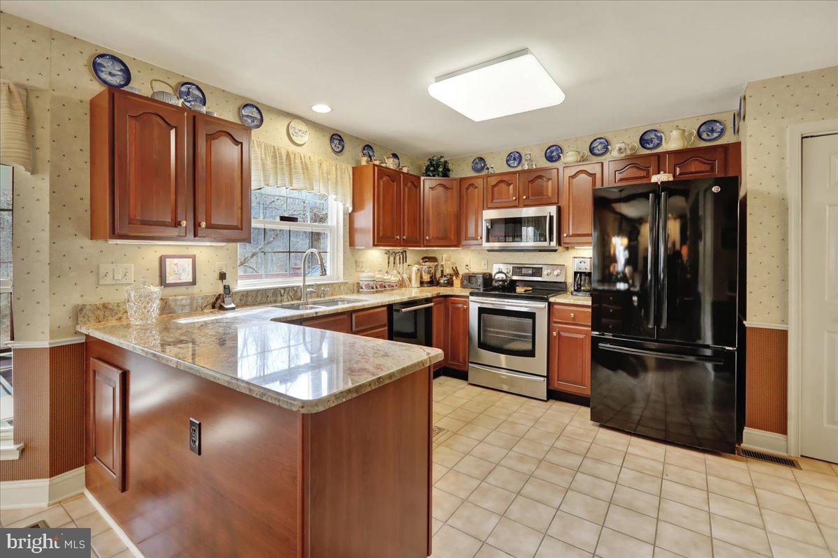 WILLIAMSBURG - Residential