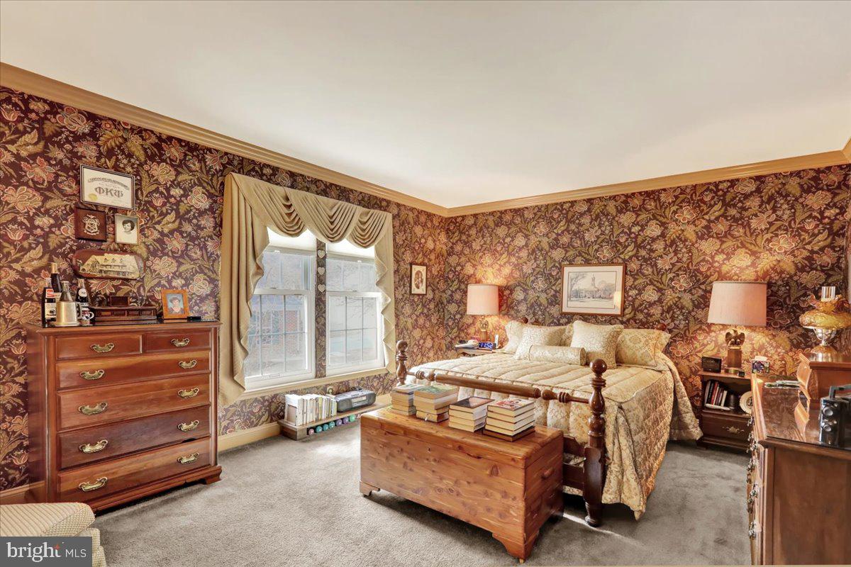 WILLIAMSBURG - Residential