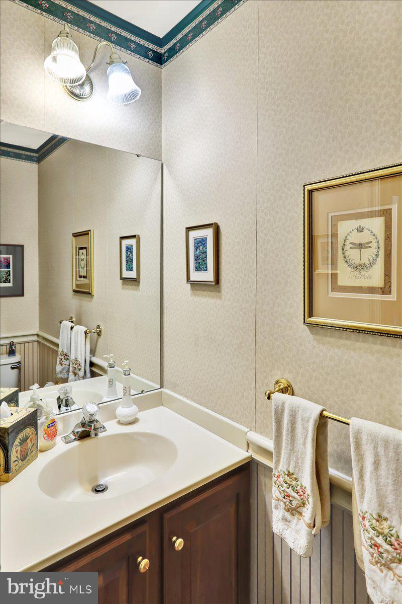 WILLIAMSBURG - Residential