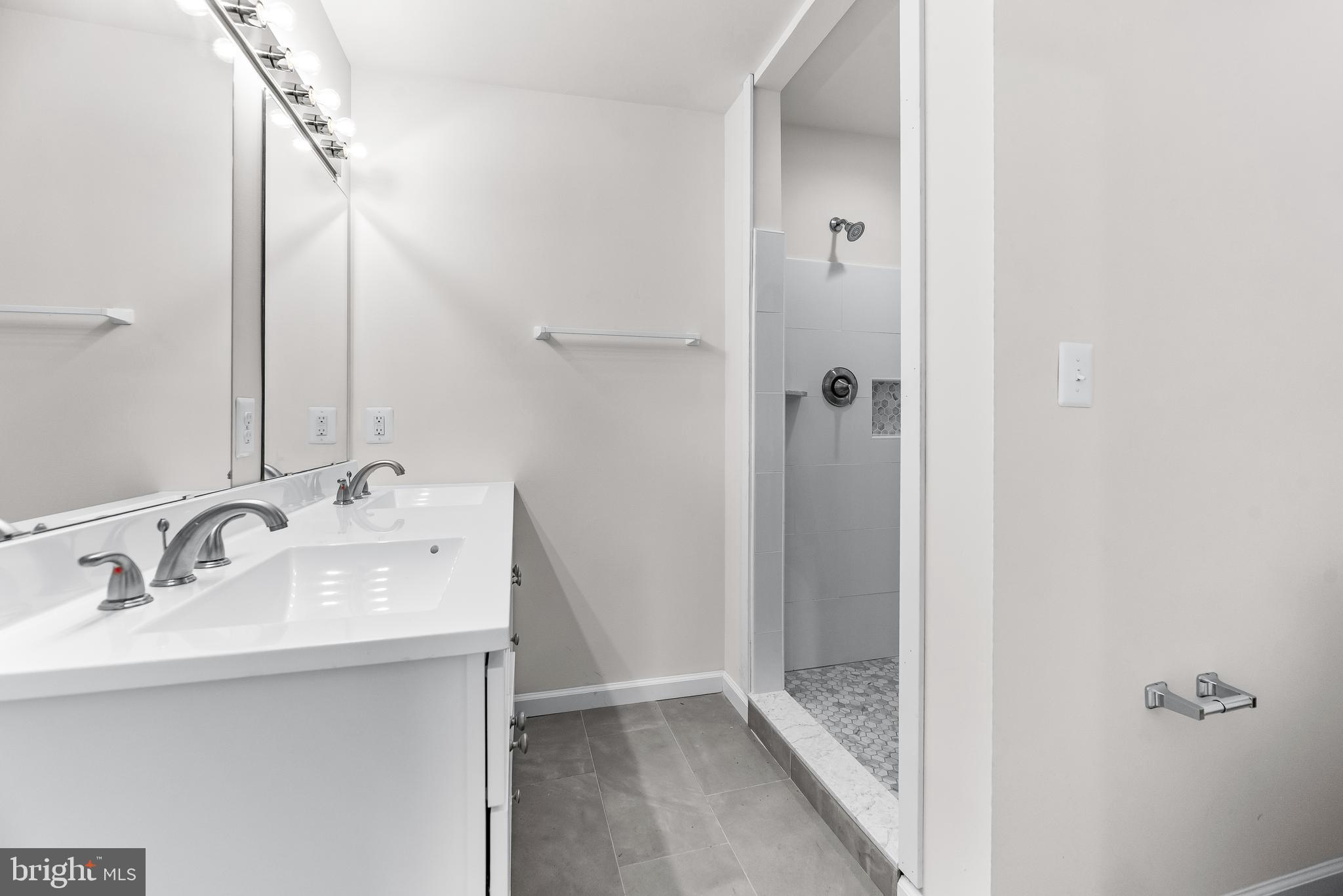 CAVALIER COUNTRY - Residential