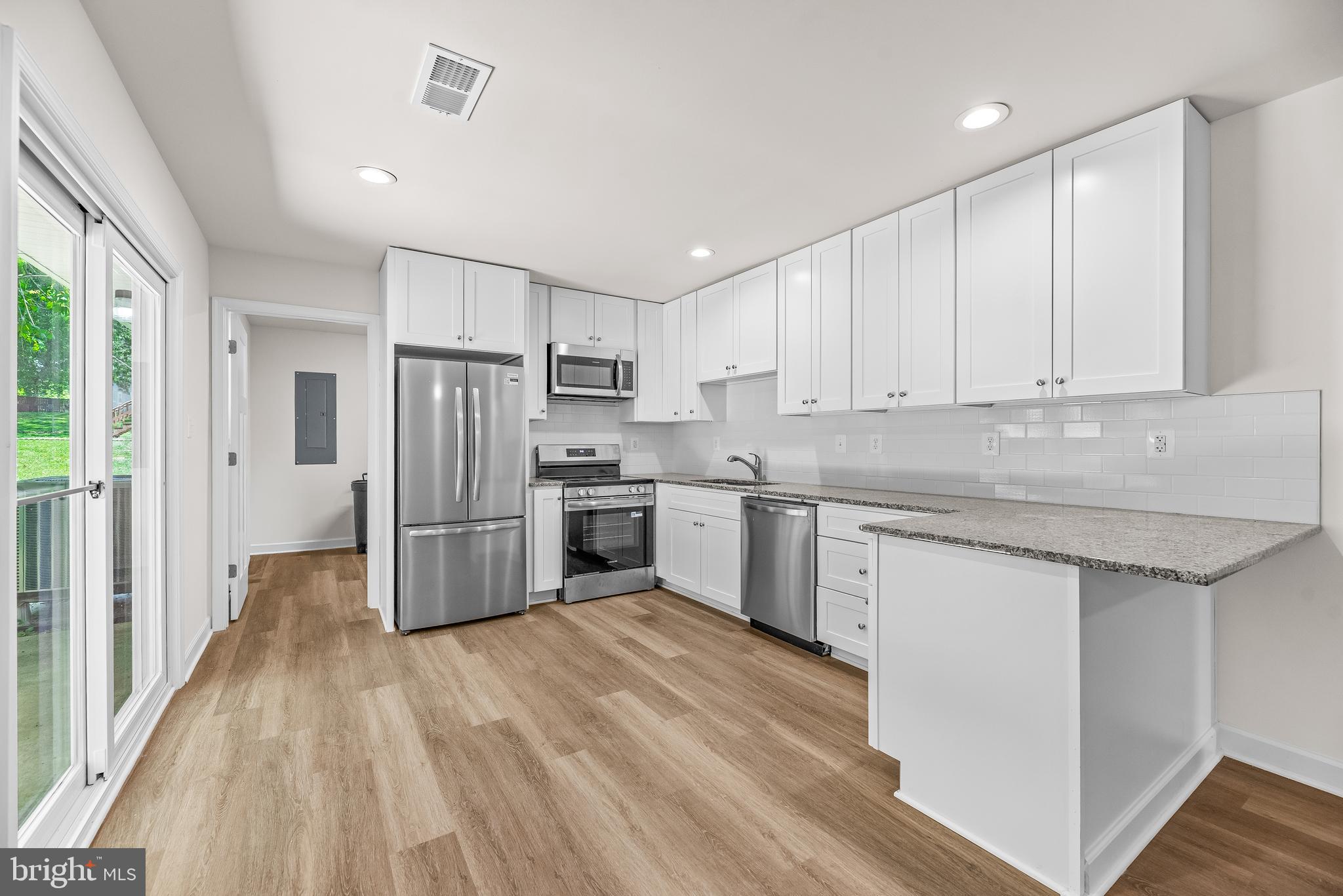 CAVALIER COUNTRY - Residential