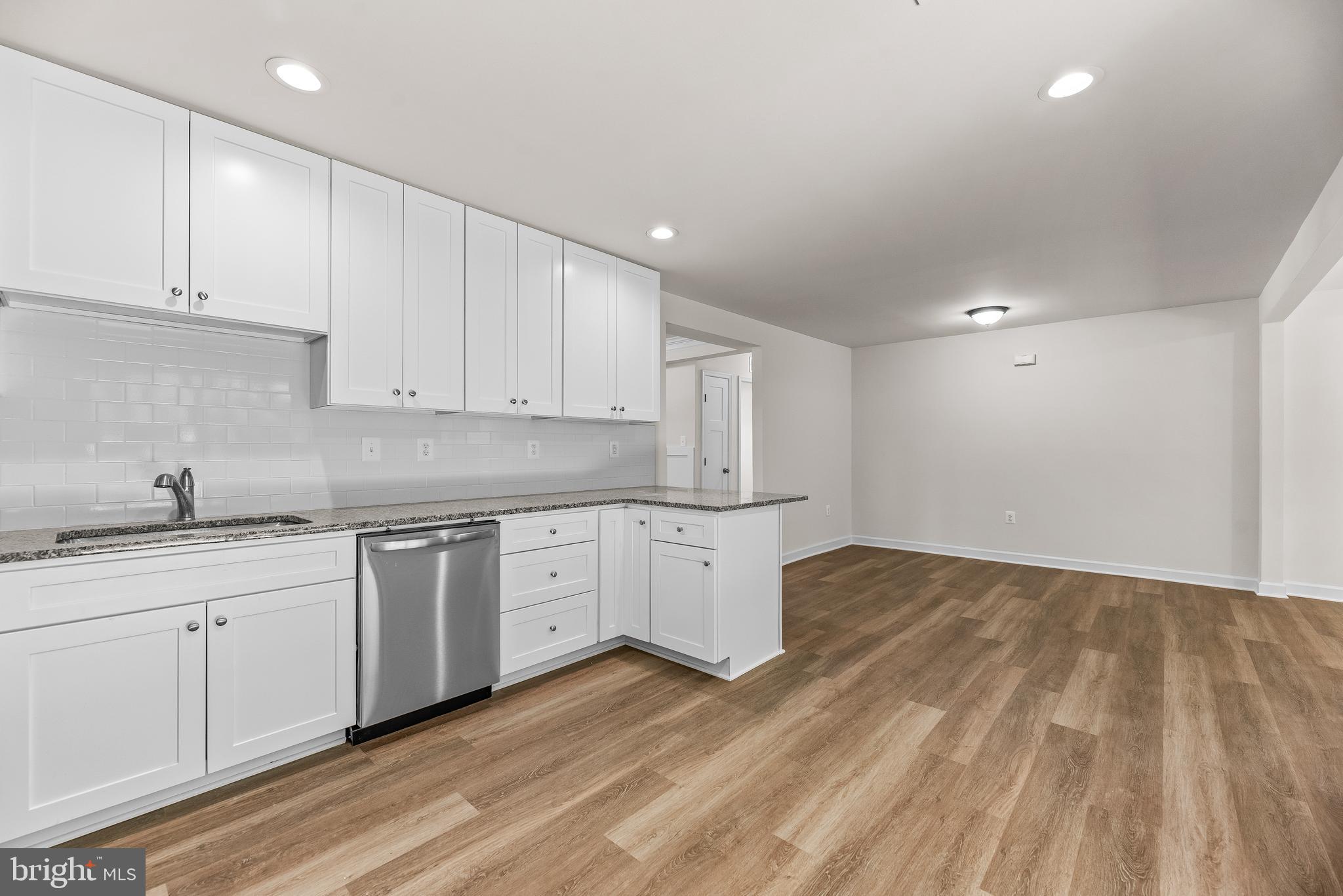 CAVALIER COUNTRY - Residential