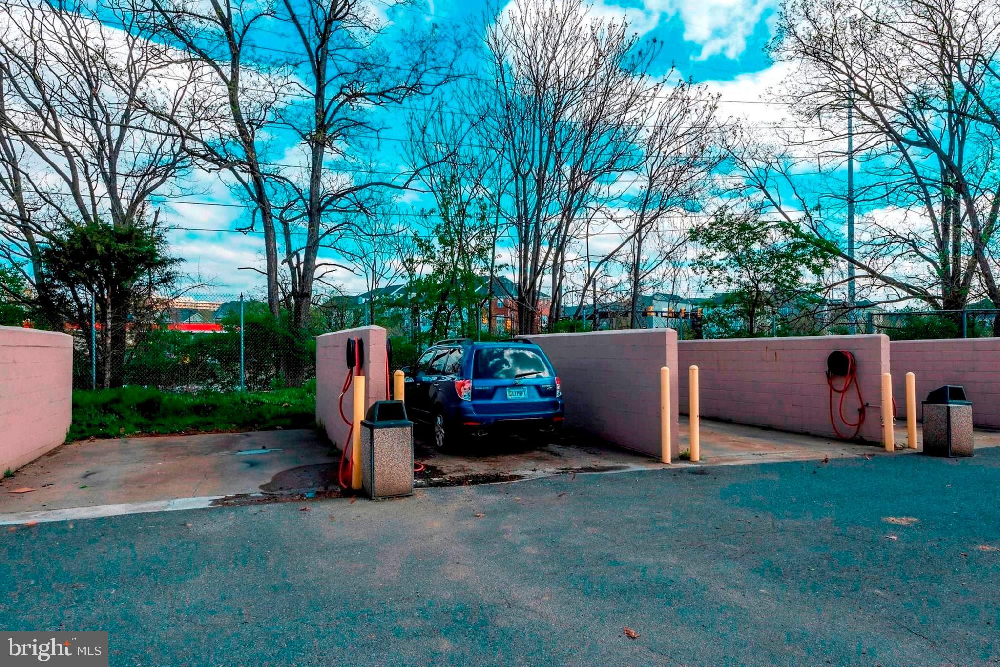 PARKFAIRFAX - Residential