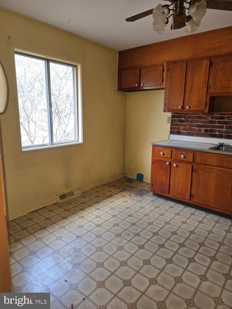 WILLOUGHBY COURT - Residential