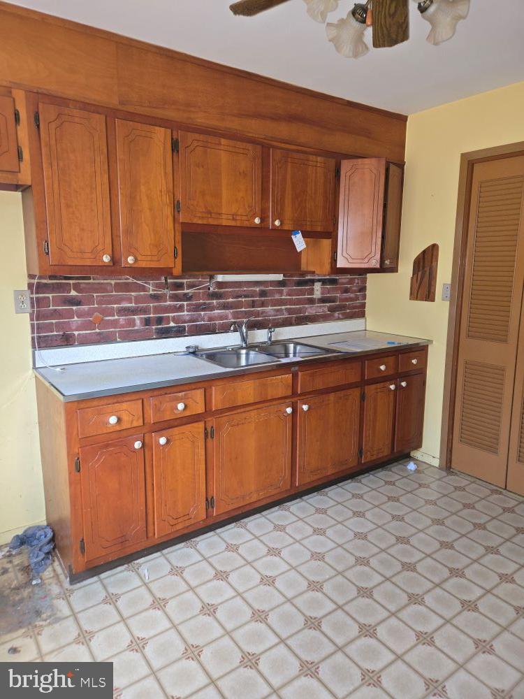 WILLOUGHBY COURT - Residential