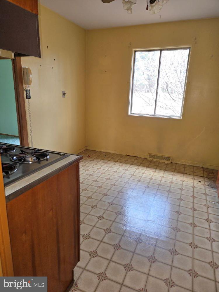 WILLOUGHBY COURT - Residential