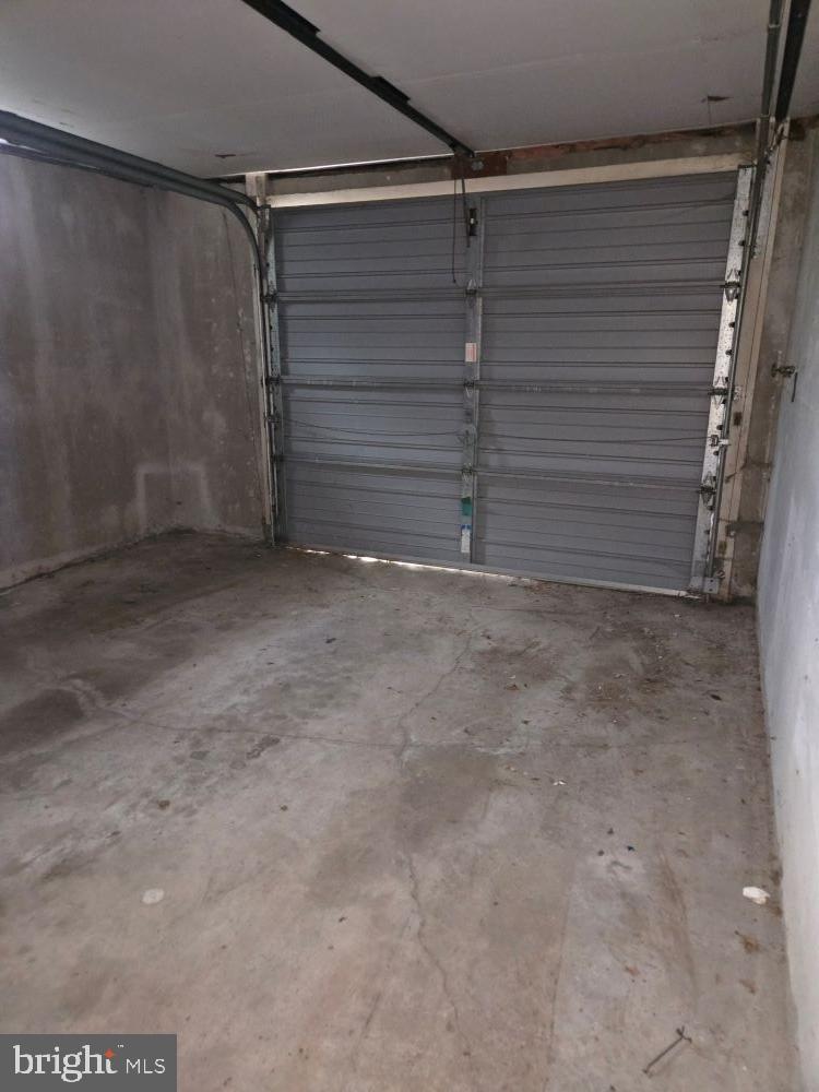 WILLOUGHBY COURT - Residential