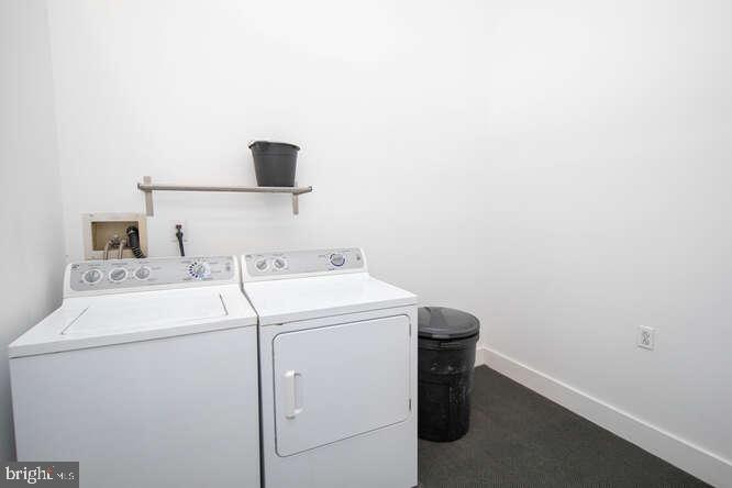 EAST FALLS - Residential Lease