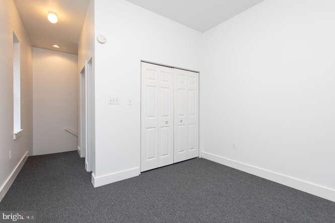 EAST FALLS - Residential Lease