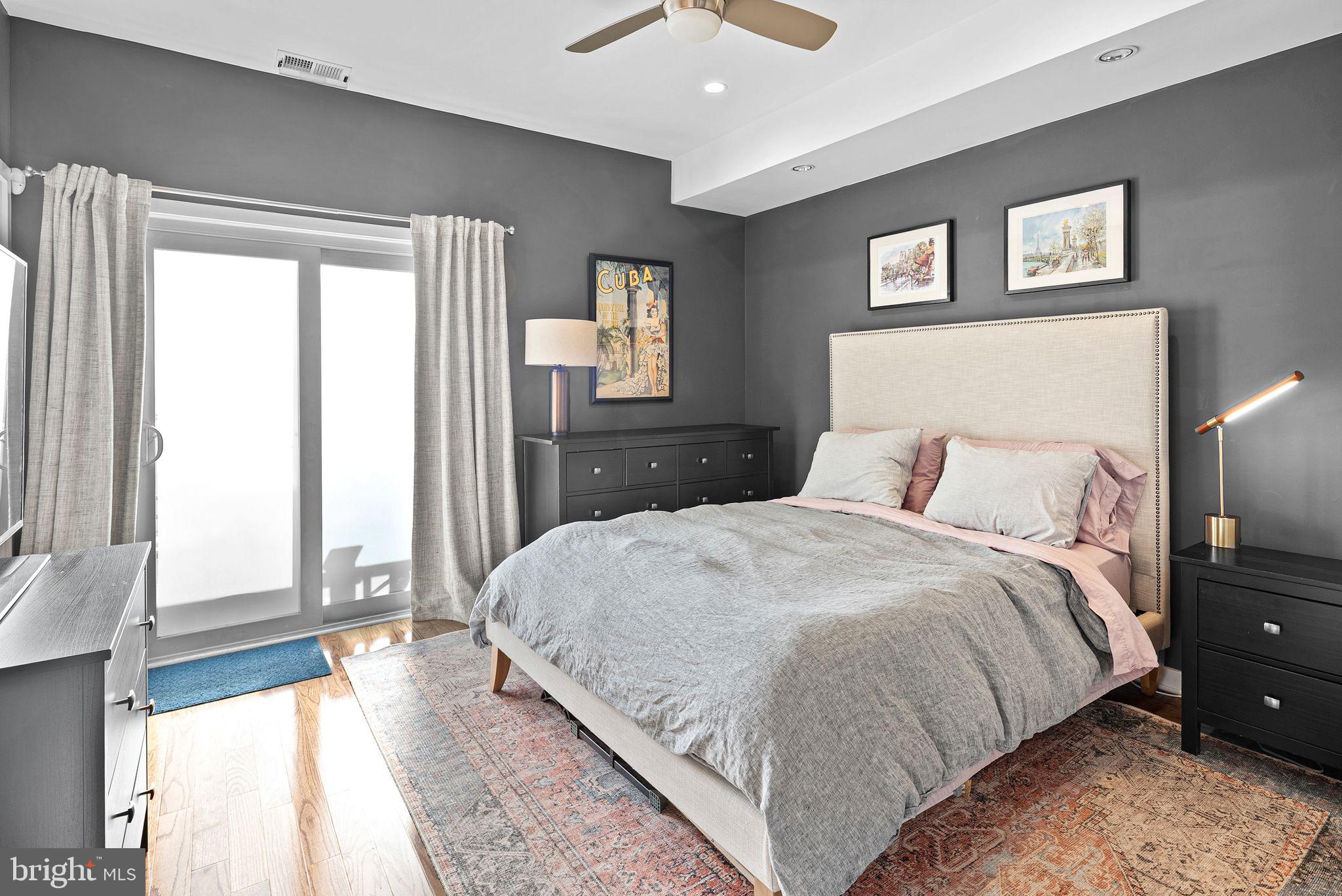 GRADUATE HOSPITAL - Residential