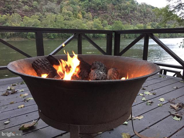 UPPER BLACK EDDY - Residential